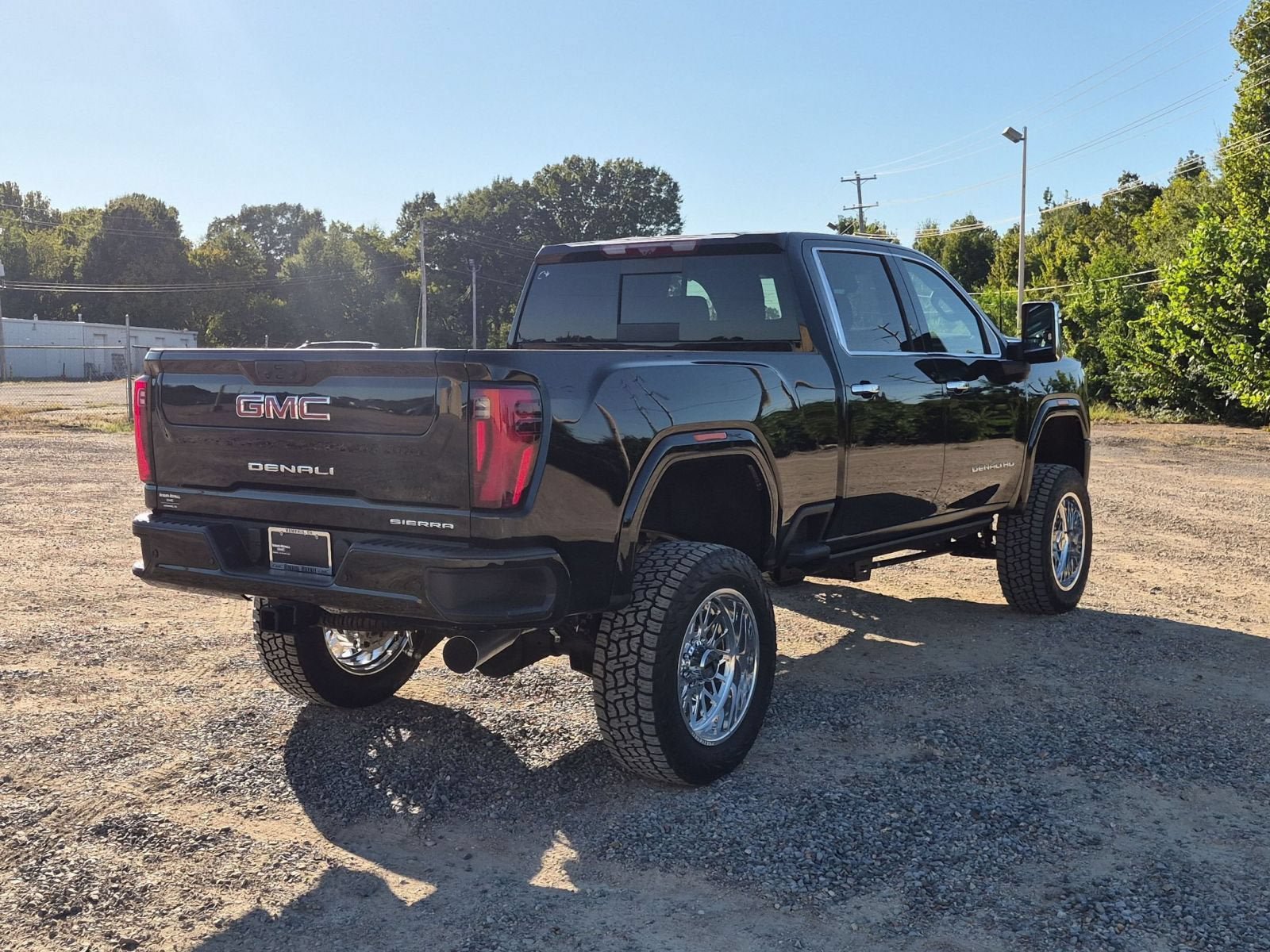 New 2026 GMC Sierra 2500 Denali w/ Denali Reserve Package AWD/4WD image 6
