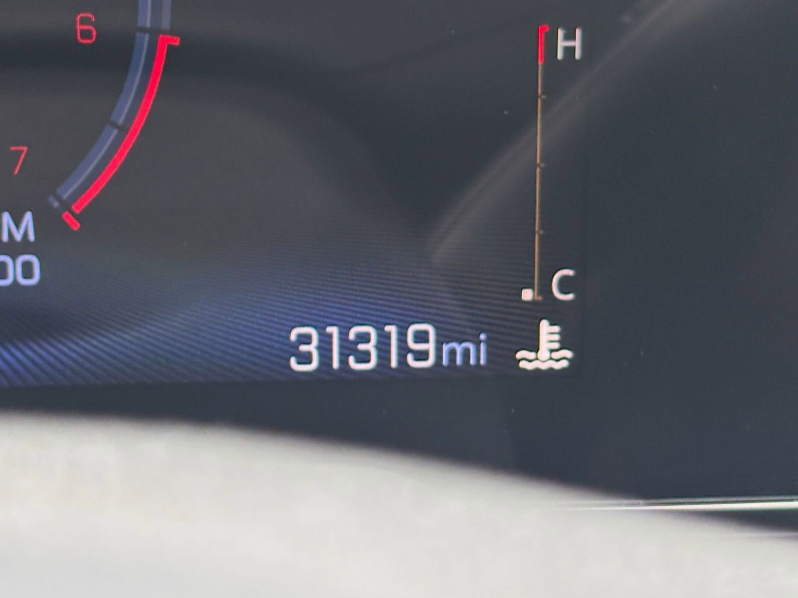 Used 2025 Chevrolet Trax LT FWD image 40