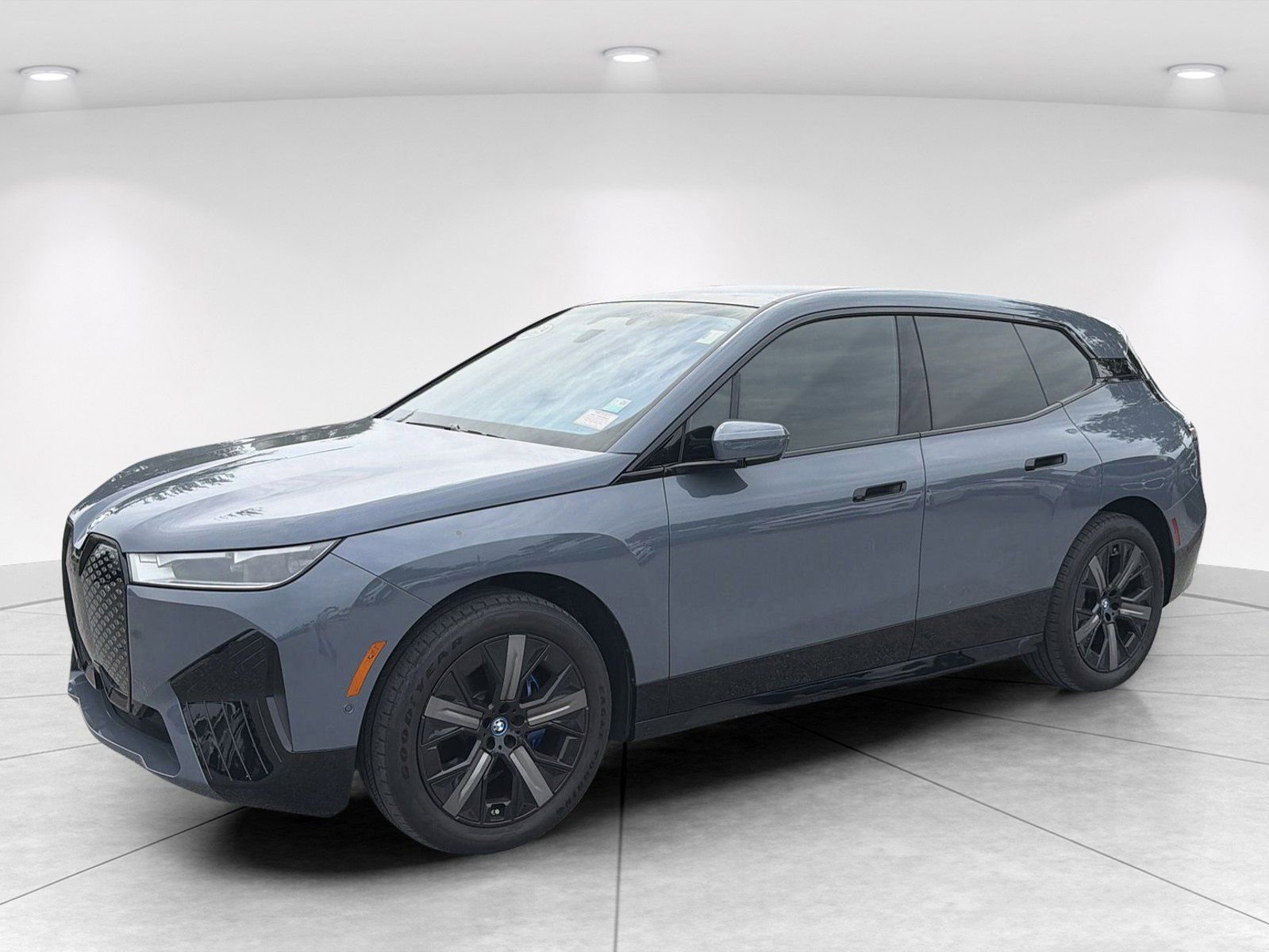 Certified 2024 BMW iX xDrive50 w/ Sport Package AWD/4WD image 8