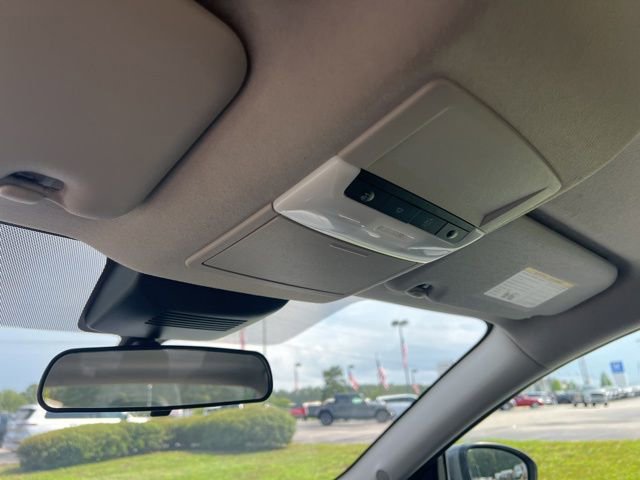 Used 2024 Nissan Sentra SV FWD image 15