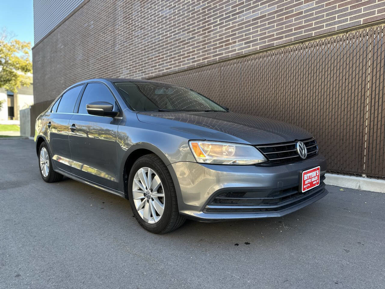 Used 2015 Volkswagen Jetta TDI SE image 3