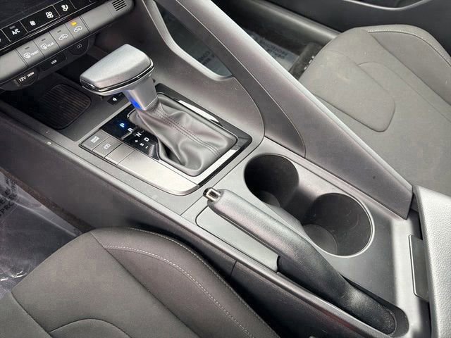 Used 2025 Hyundai Elantra Sport image 24
