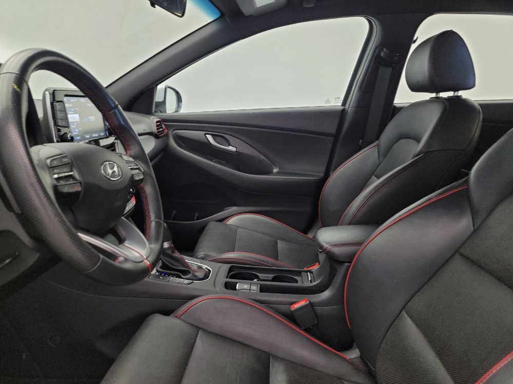 Used 2018 Hyundai Elantra GT Sport FWD image 17