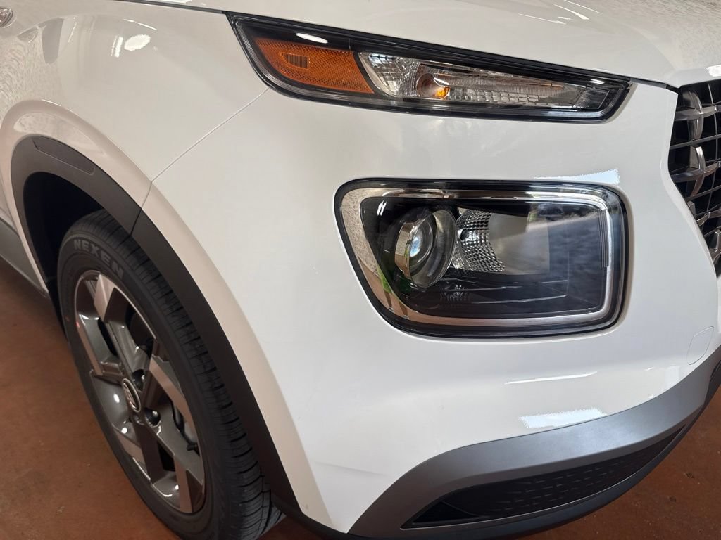 New 2026 Hyundai Venue SEL FWD image 10