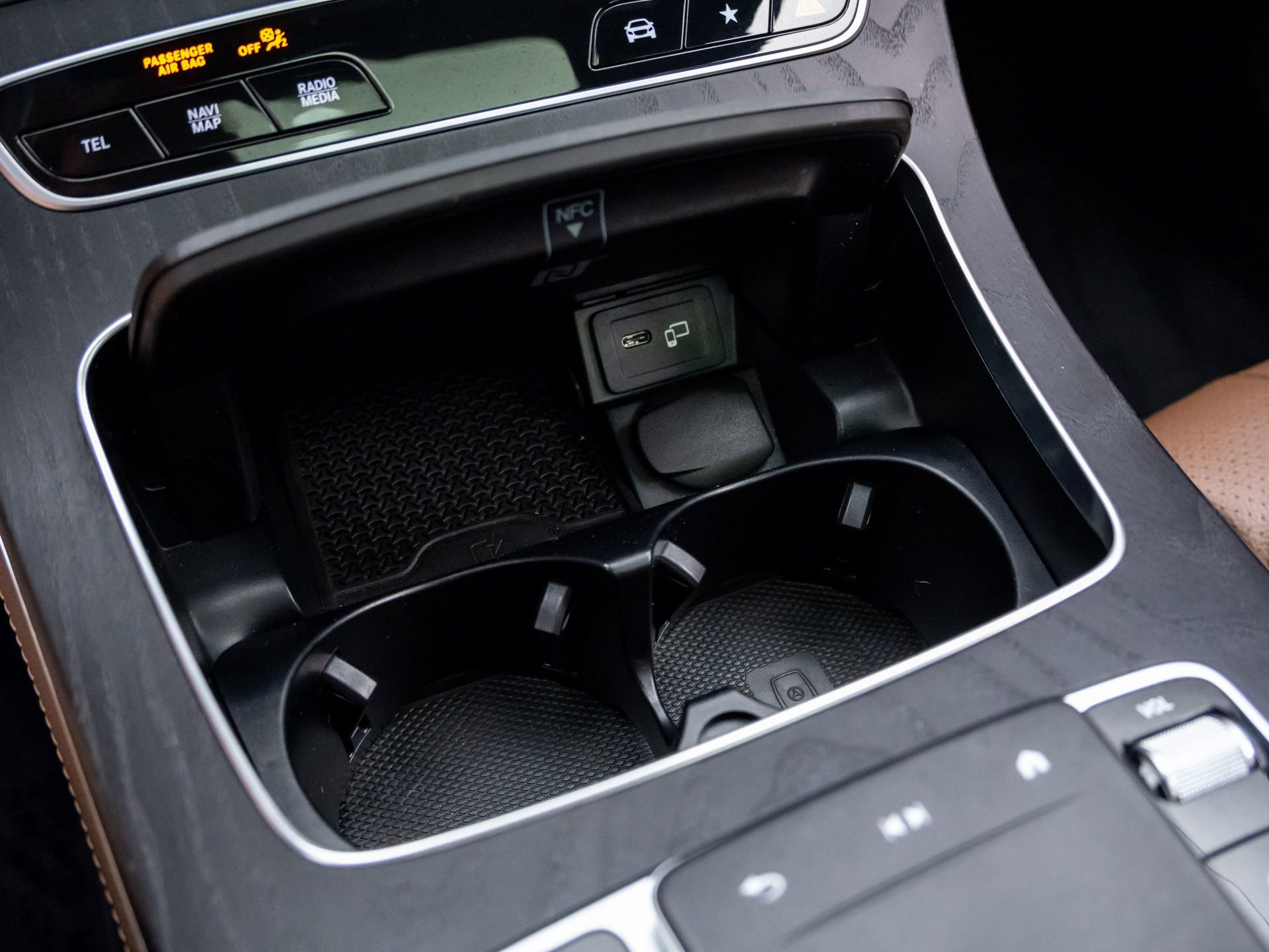 Used 2021 Mercedes-Benz E 350 4MATIC Sedan image 29