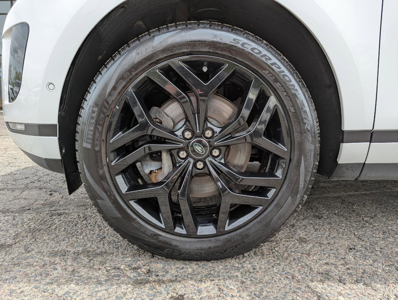 Used 2020 Land Rover Range Rover Evoque SE AWD/4WD image 48