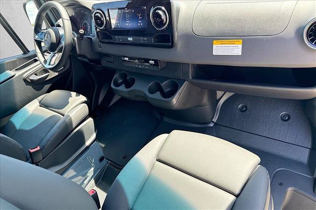 New 2026 Mercedes-Benz Sprinter 2500 image 24