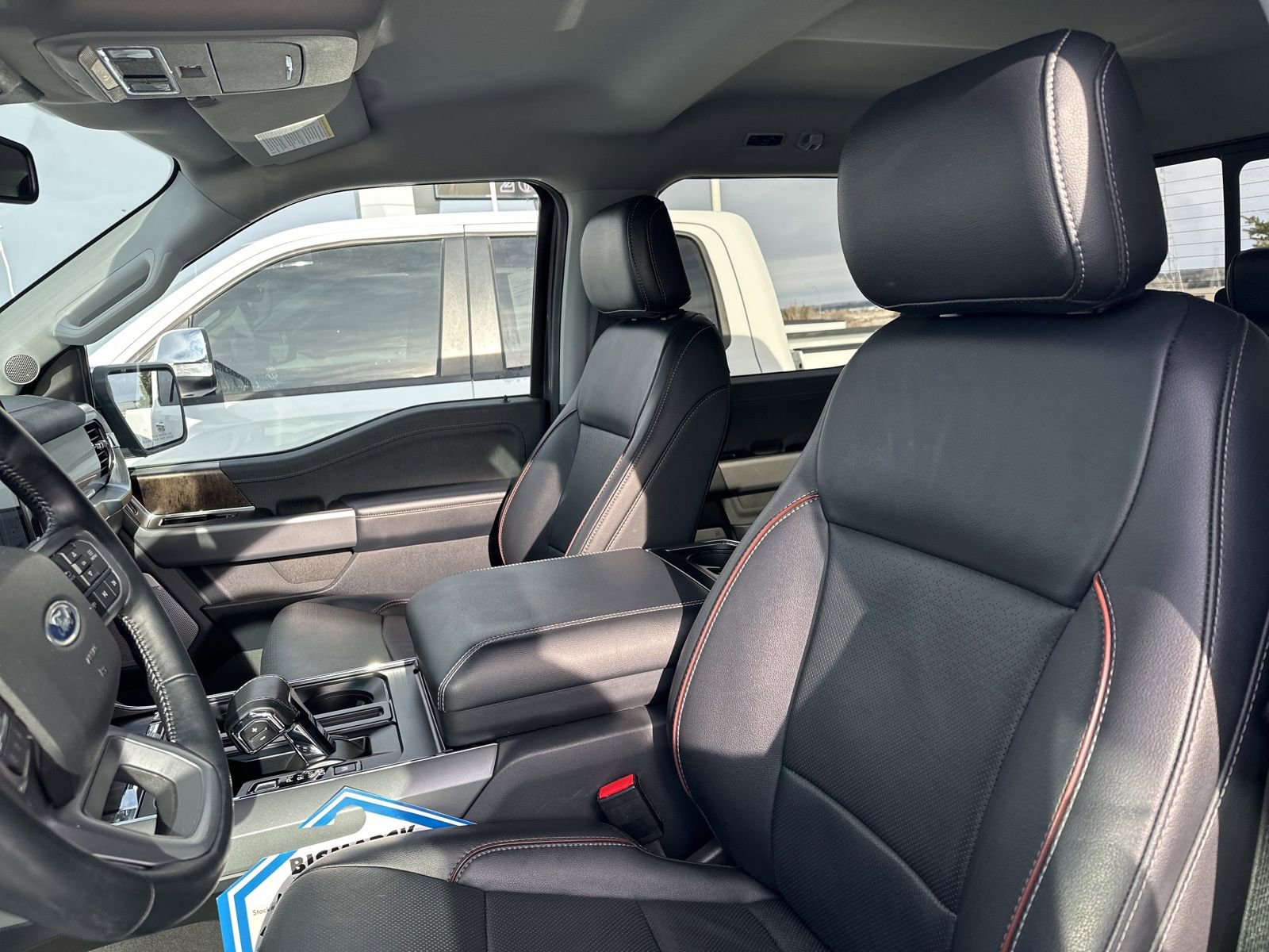 Used 2022 Ford F150 Lariat image 9