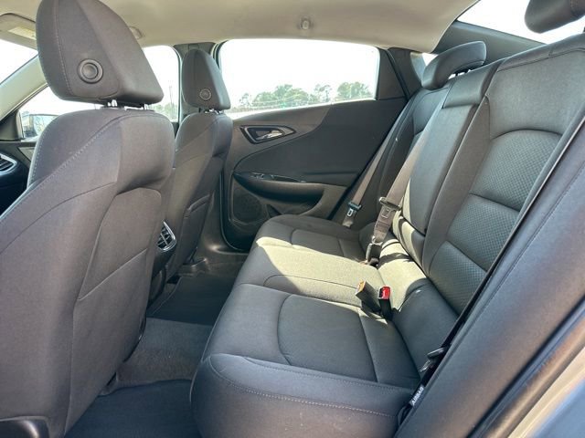 Used 2025 Chevrolet Malibu LT image 27