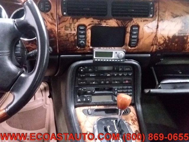 Used 2005 Jaguar XK8 Convertible RWD image 13