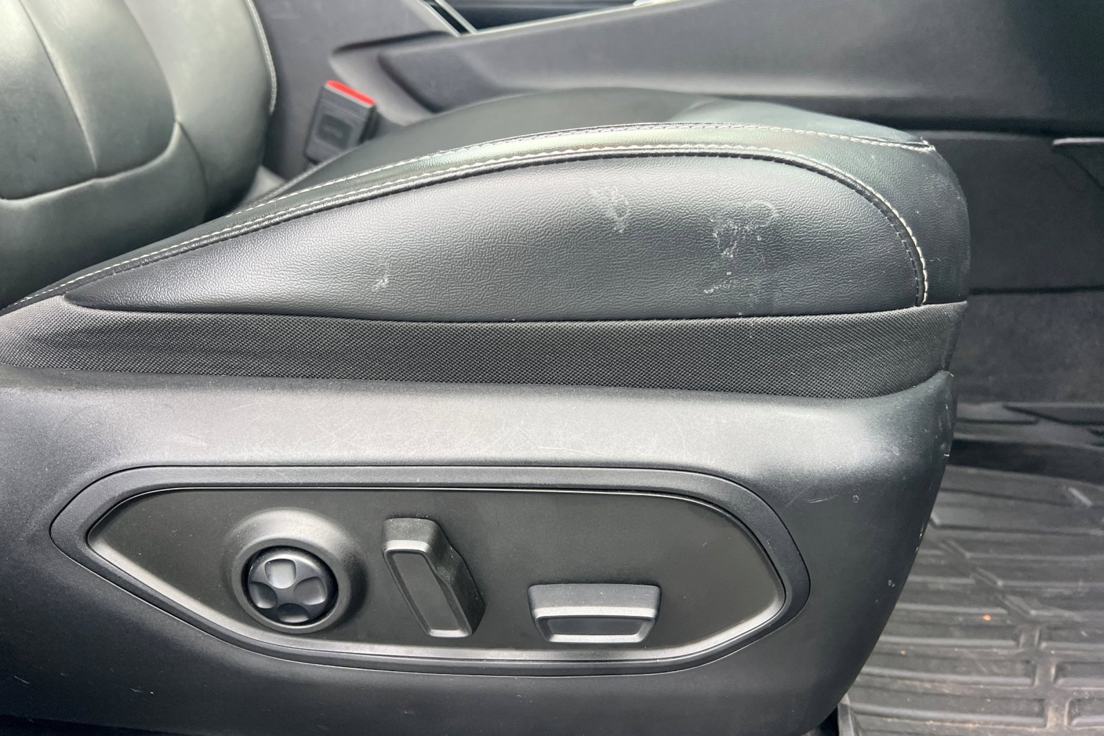 Used 2021 Jeep Grand Cherokee L Limited image 24