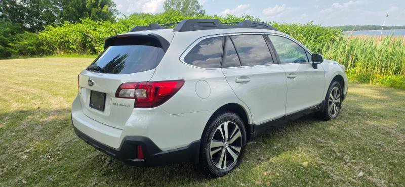 Used 2018 Subaru Outback 2.5i Limited image 14