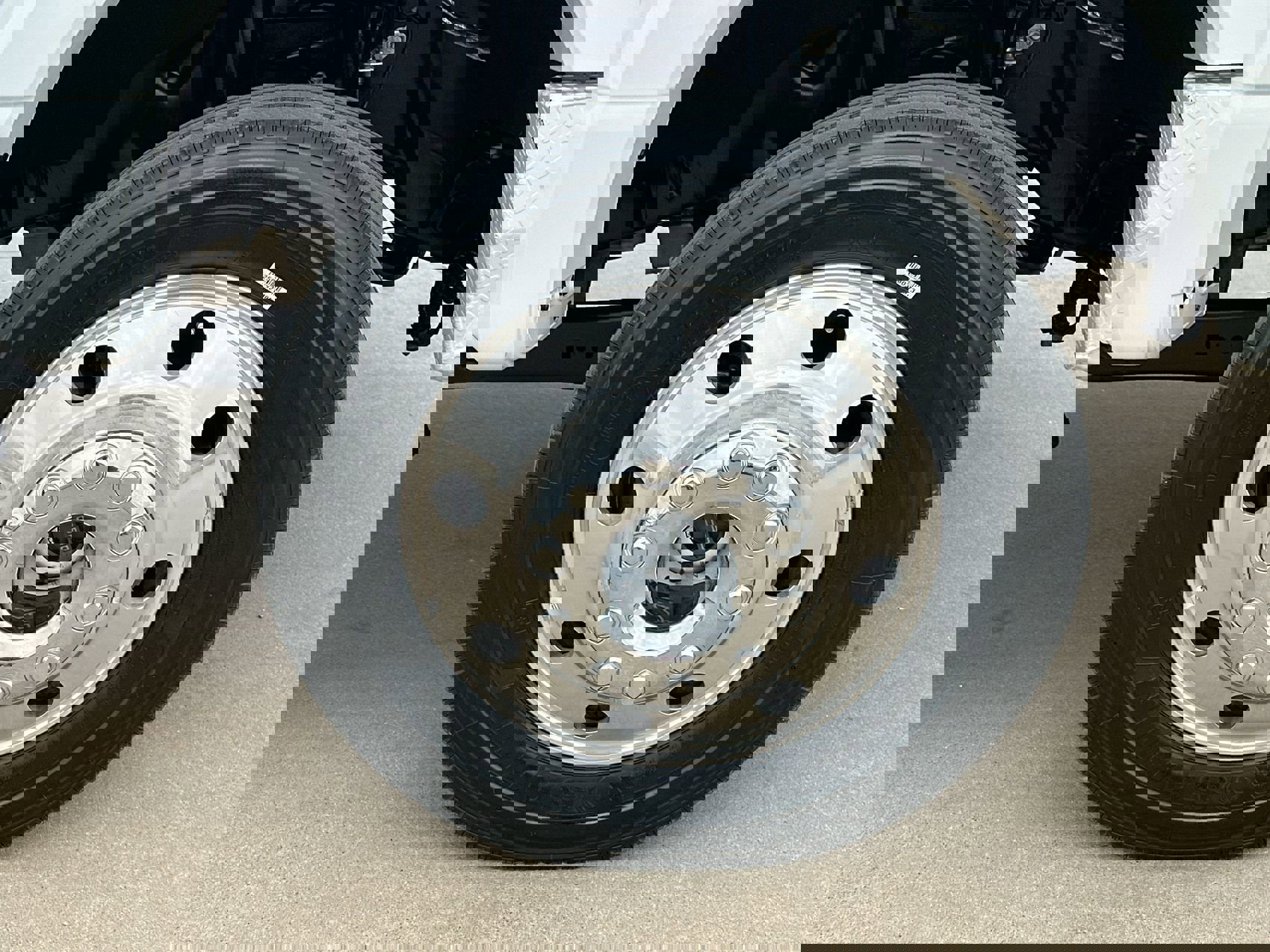 Used 2025 Ford F450 XLT w/ 360-Degree Camera Package image 10