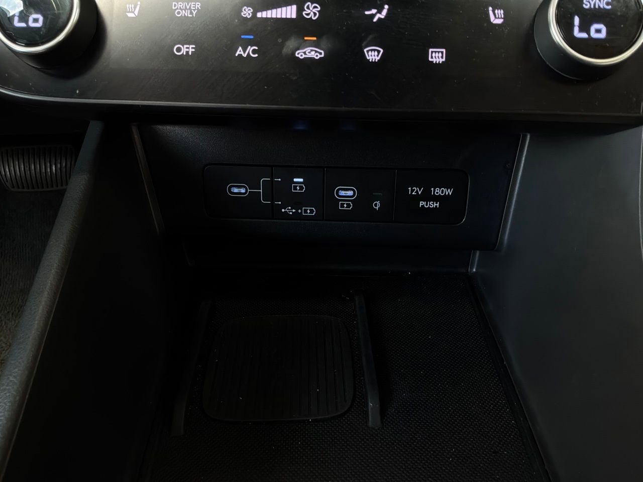 Used 2025 Hyundai Sonata SEL FWD image 24