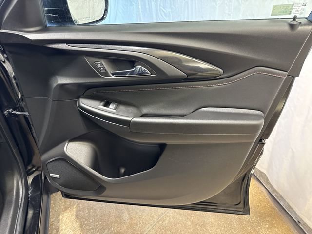Certified 2023 Chevrolet TrailBlazer RS w/ Sun and Liftgate Package image 28