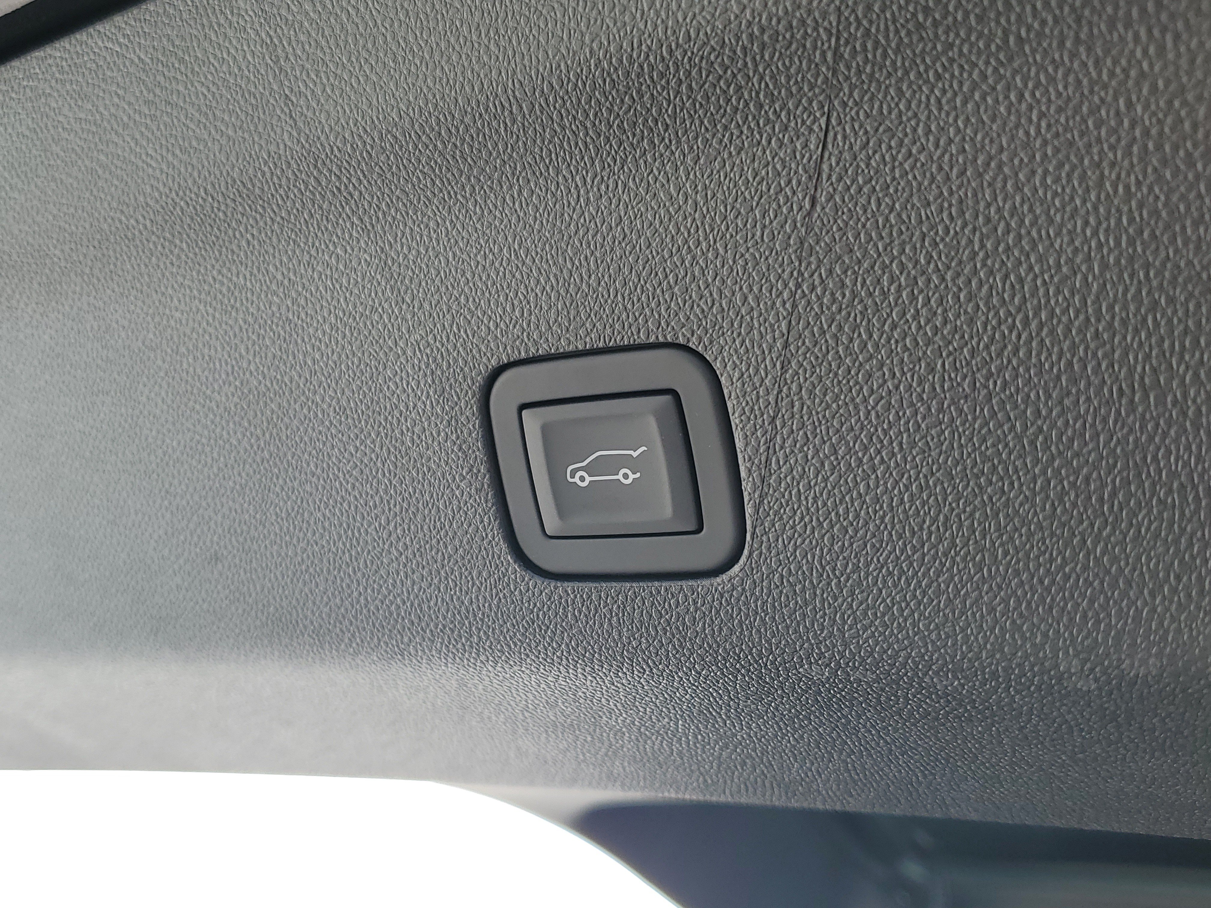 Used 2026 GMC Yukon Denali w/ Sun & Power Step Package RWD image 10