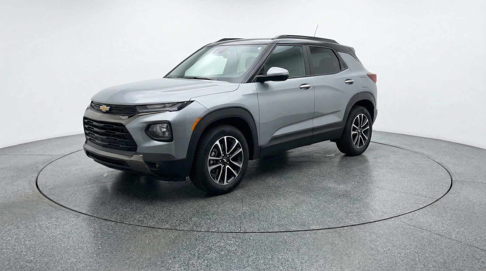 Used 2025 Chevrolet TrailBlazer LT FWD image 3