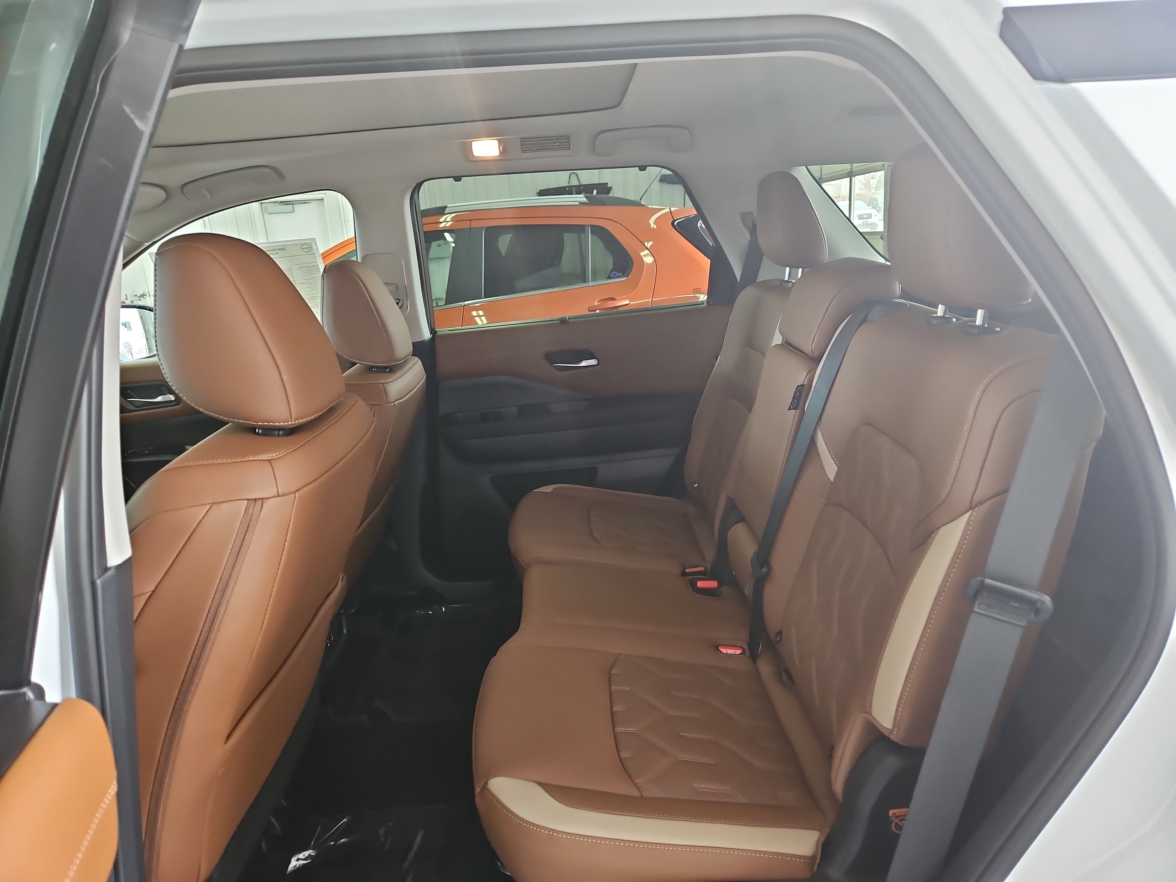 New 2026 Nissan Pathfinder Platinum AWD/4WD image 8