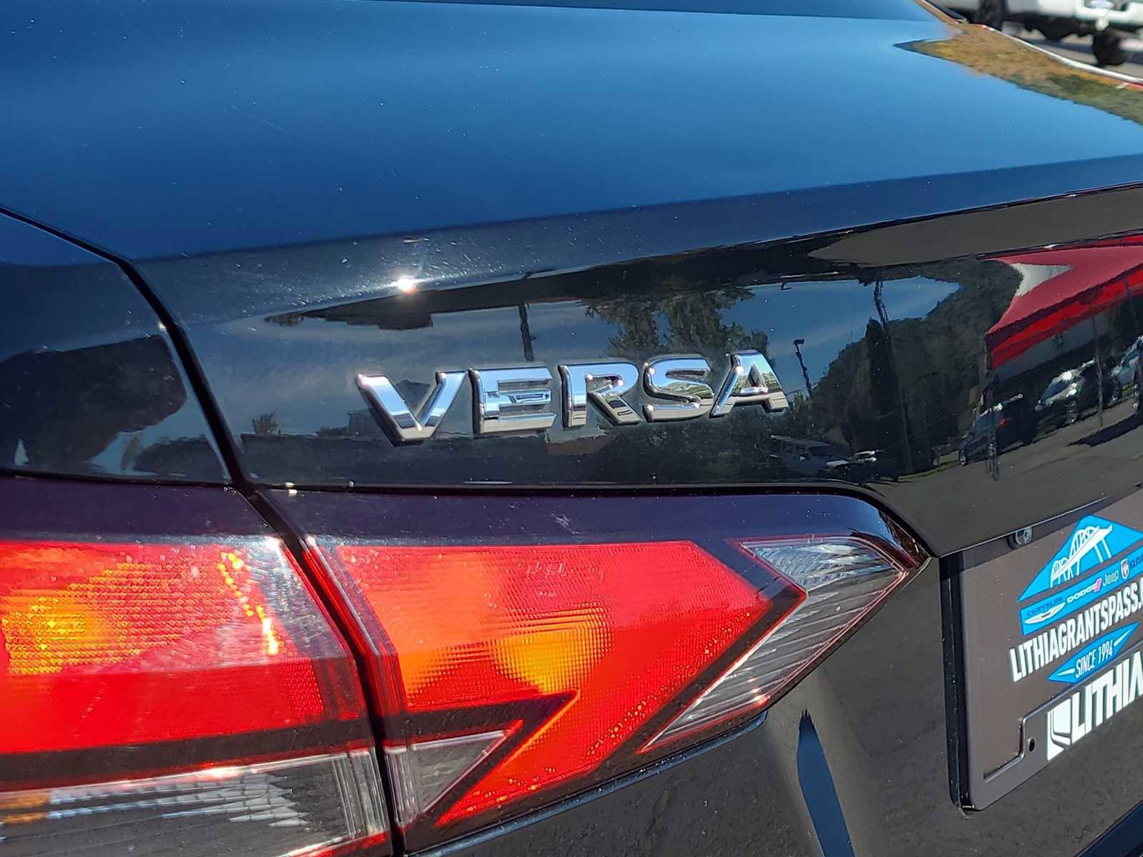 Used 2020 Nissan Versa S image 15