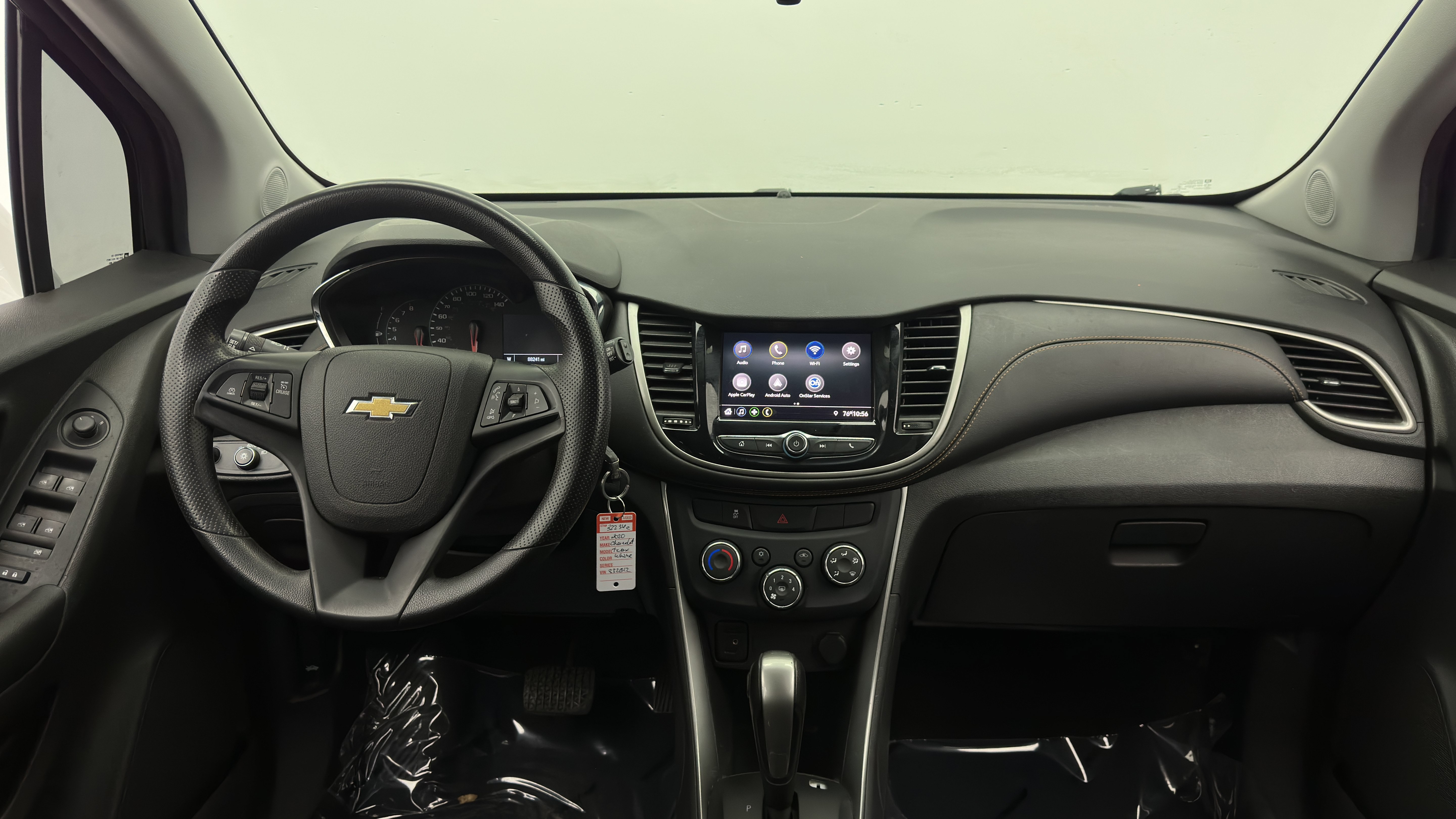 Used 2020 Chevrolet Trax LT FWD image 29