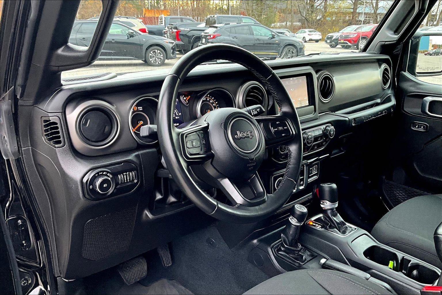 Used 2022 Jeep Wrangler Willys image 13