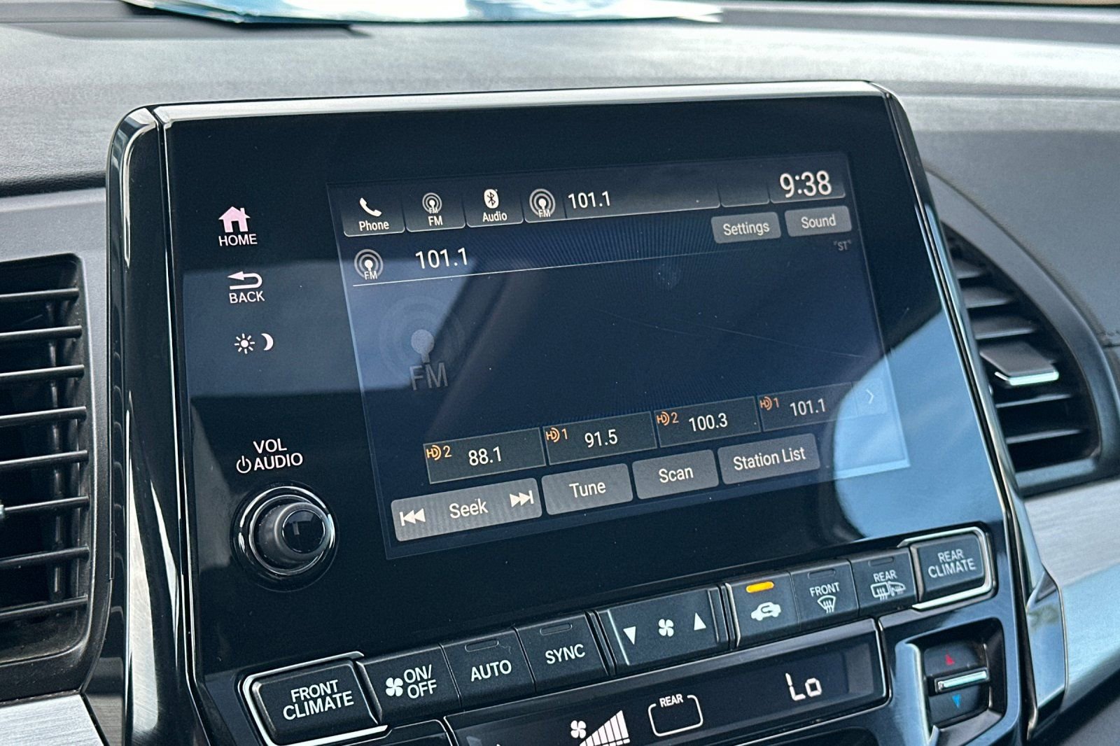 Used 2023 Honda Odyssey EX-L image 26