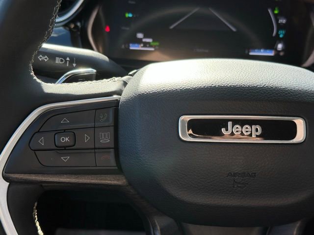 Used 2022 Jeep Grand Cherokee Limited 4xe w/ Luxury Tech Group II image 23