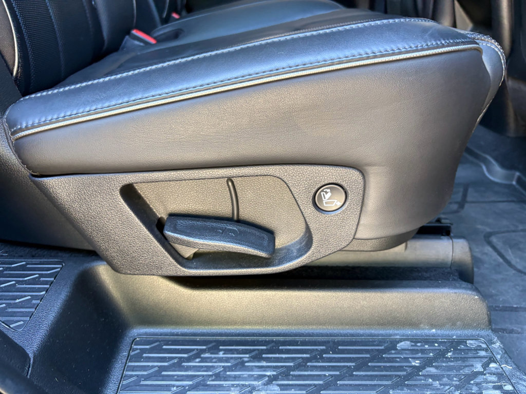 Used 2022 Hyundai Palisade Calligraphy image 29