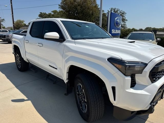 Used 2024 Toyota Tacoma TRD Sport RWD image 1