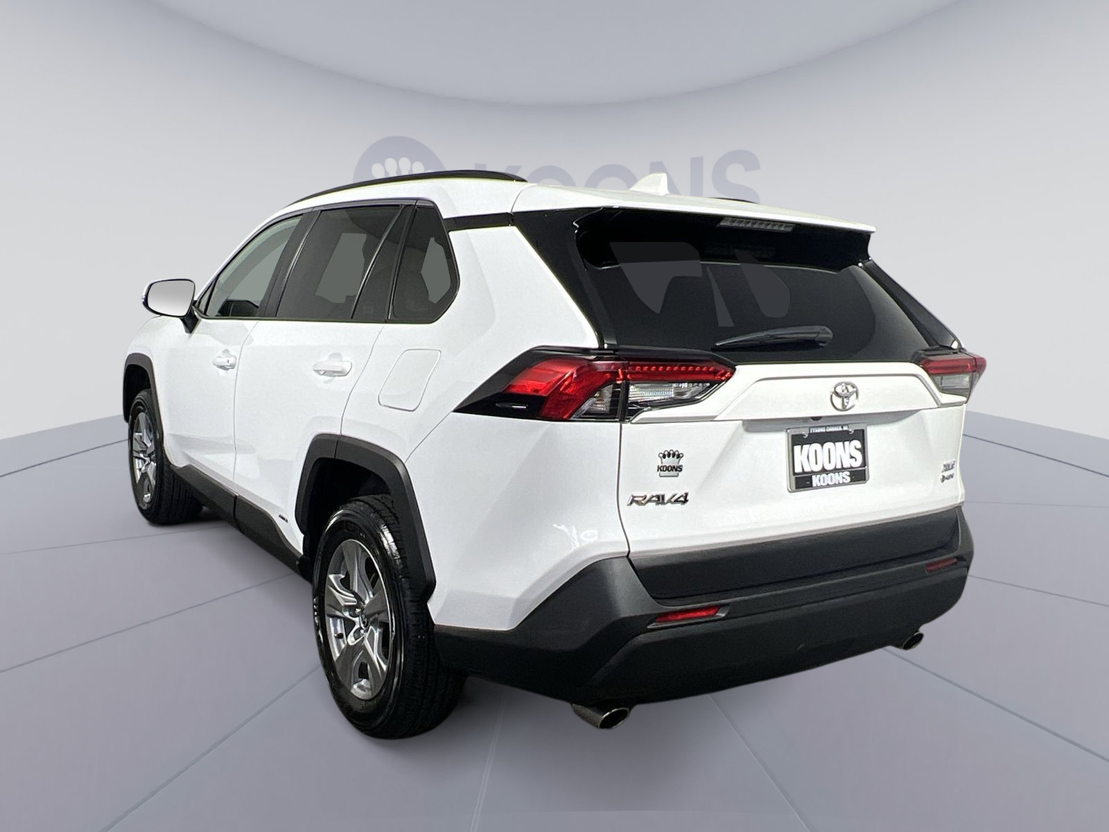 Used 2025 Toyota RAV4 XLE AWD/4WD image 8