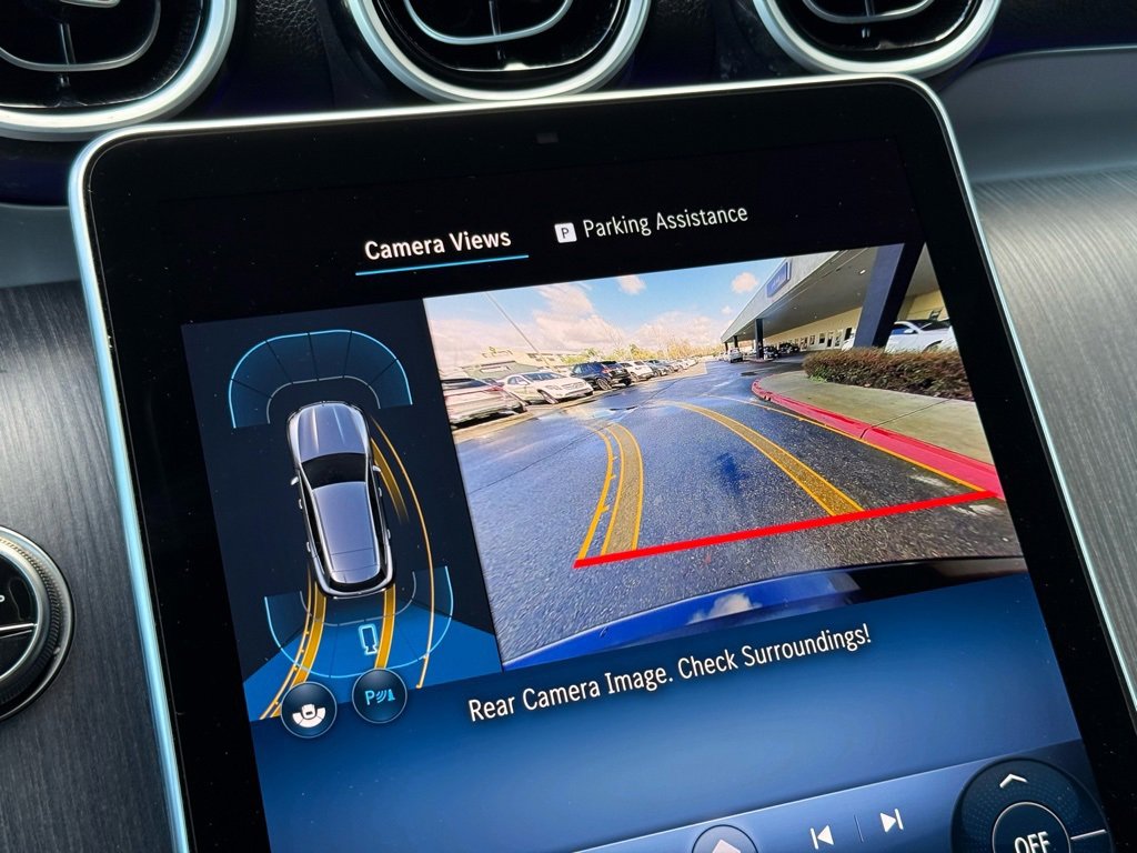 Certified 2025 Mercedes-Benz GLC 300 image 4