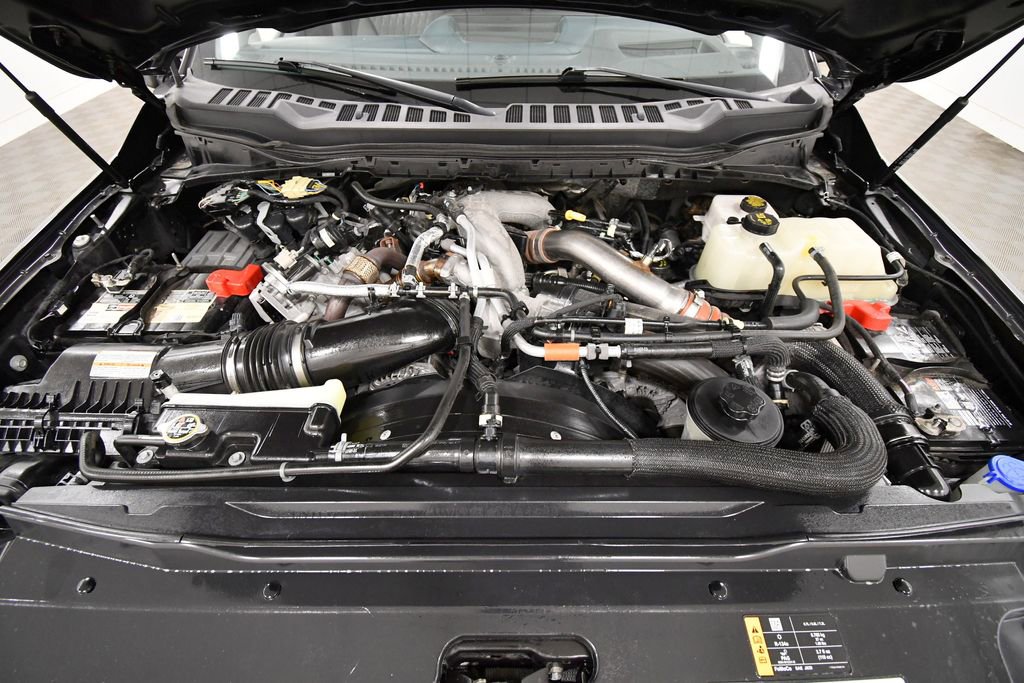 Used 2023 Ford F350 Limited w/ FX4 Off-Road Package AWD/4WD image 12