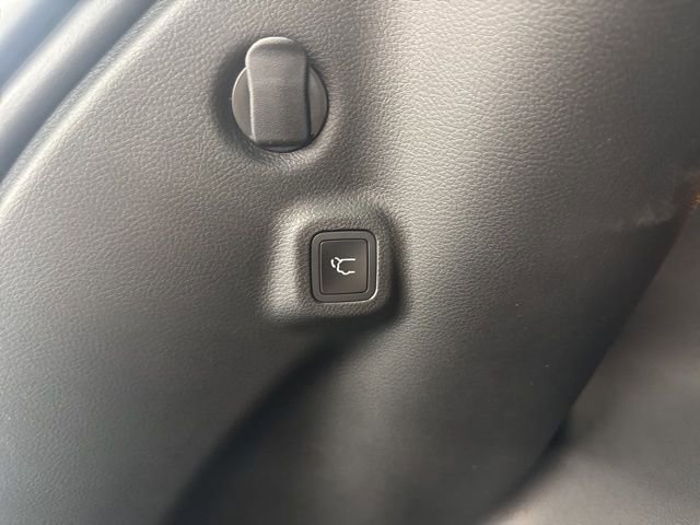 New 2026 Jeep Compass Limited image 12