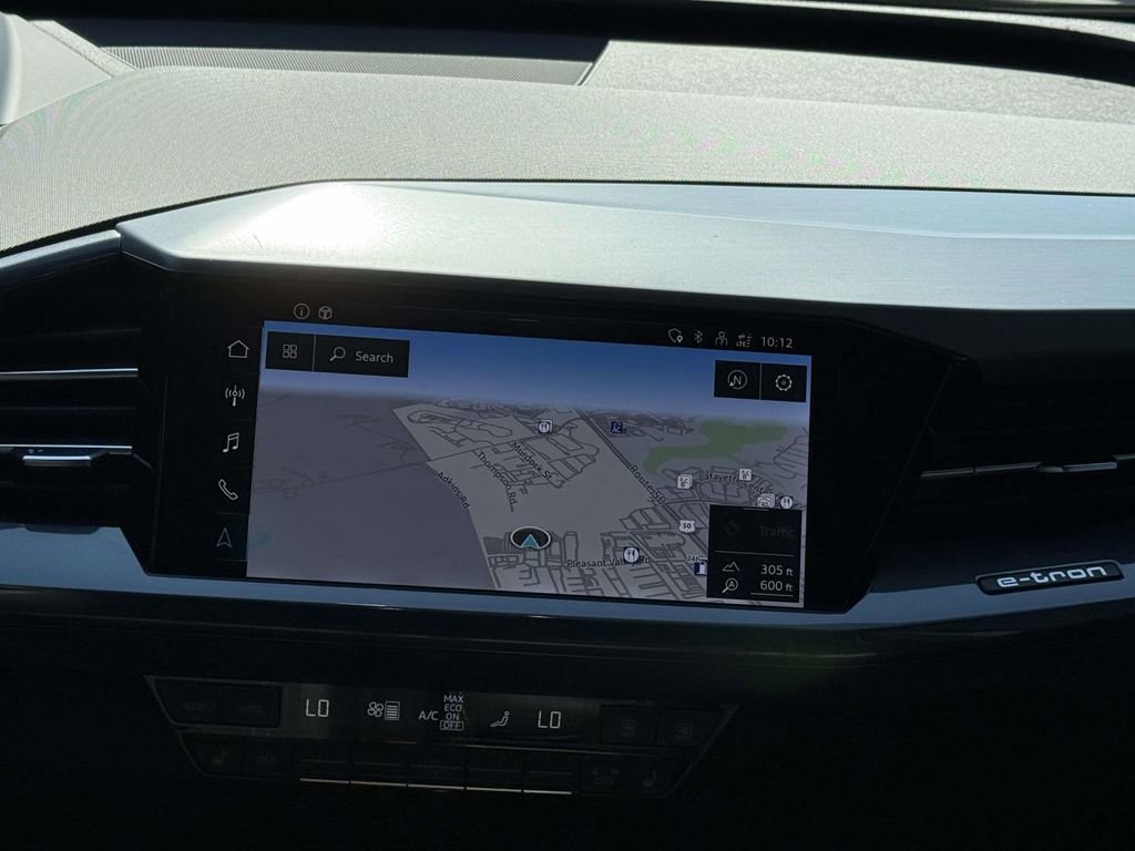 Used 2024 Audi Q4 e-tron Prestige image 10