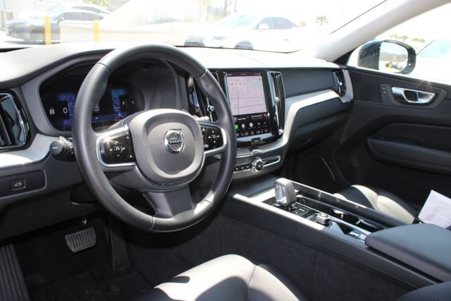 Used 2025 Volvo XC60 B5 Plus AWD/4WD image 12