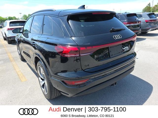 Used 2025 Audi Q6 e-tron Premium Plus w/ Premium Plus AWD/4WD image 4