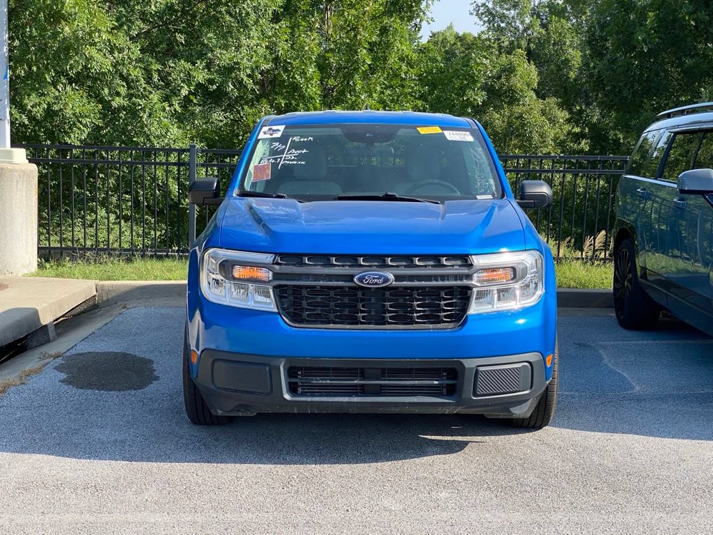 Used 2022 Ford Maverick XLT FWD image 2