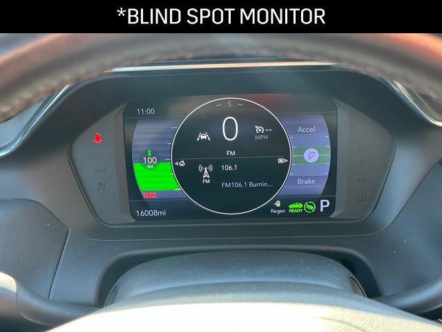 Used 2023 Chevrolet Bolt EUV LT w/ Convenience Package image 8