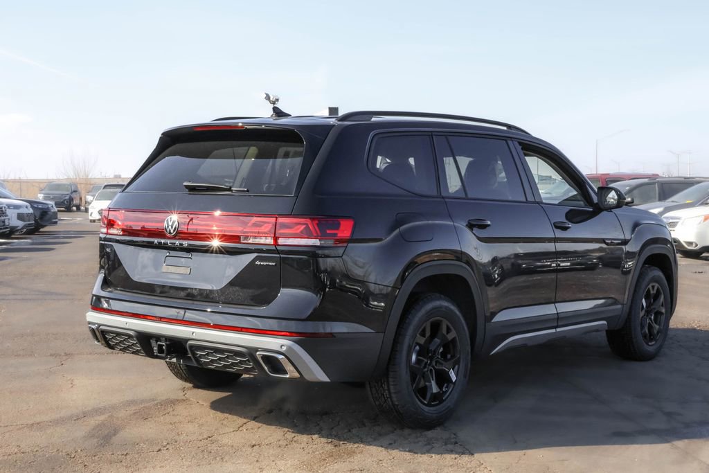 New 2026 Volkswagen Atlas Peak Edition image 8
