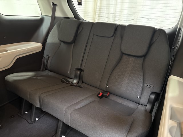 Certified 2023 Kia Carnival LX FWD image 26