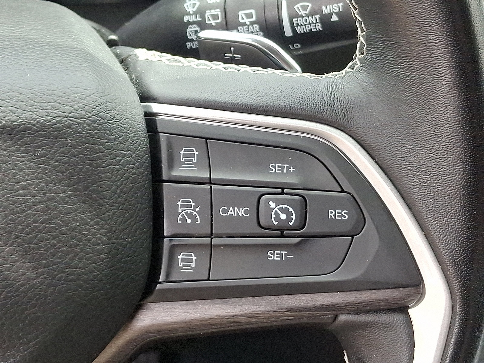 Certified 2022 Jeep Grand Cherokee L Limited image 25