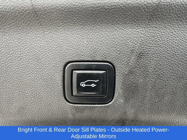 Used 2022 Chevrolet Tahoe Z71 w/ Luxury Package image 22