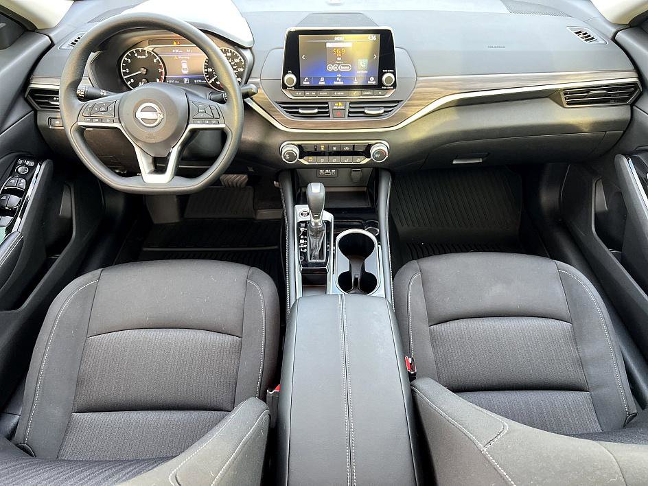 Certified 2023 Nissan Altima 2.5 SV image 18