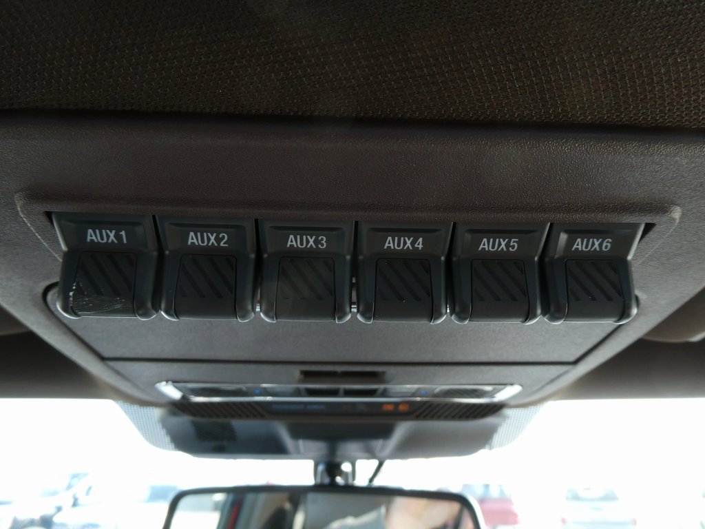 Used 2025 Ford F350 King Ranch w/ Chrome Package image 37