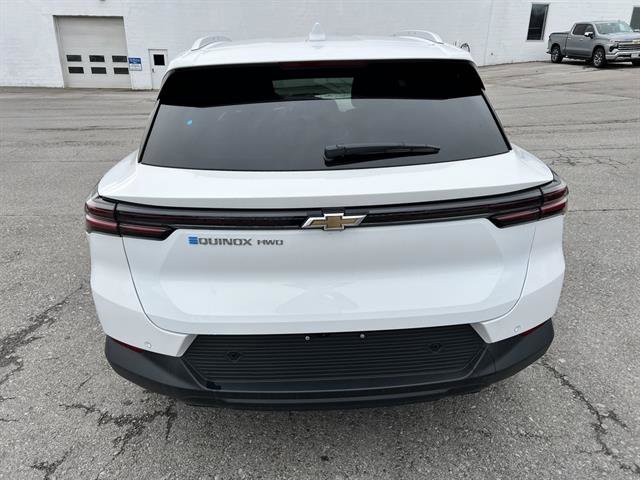 New 2026 Chevrolet Equinox EV LT image 4