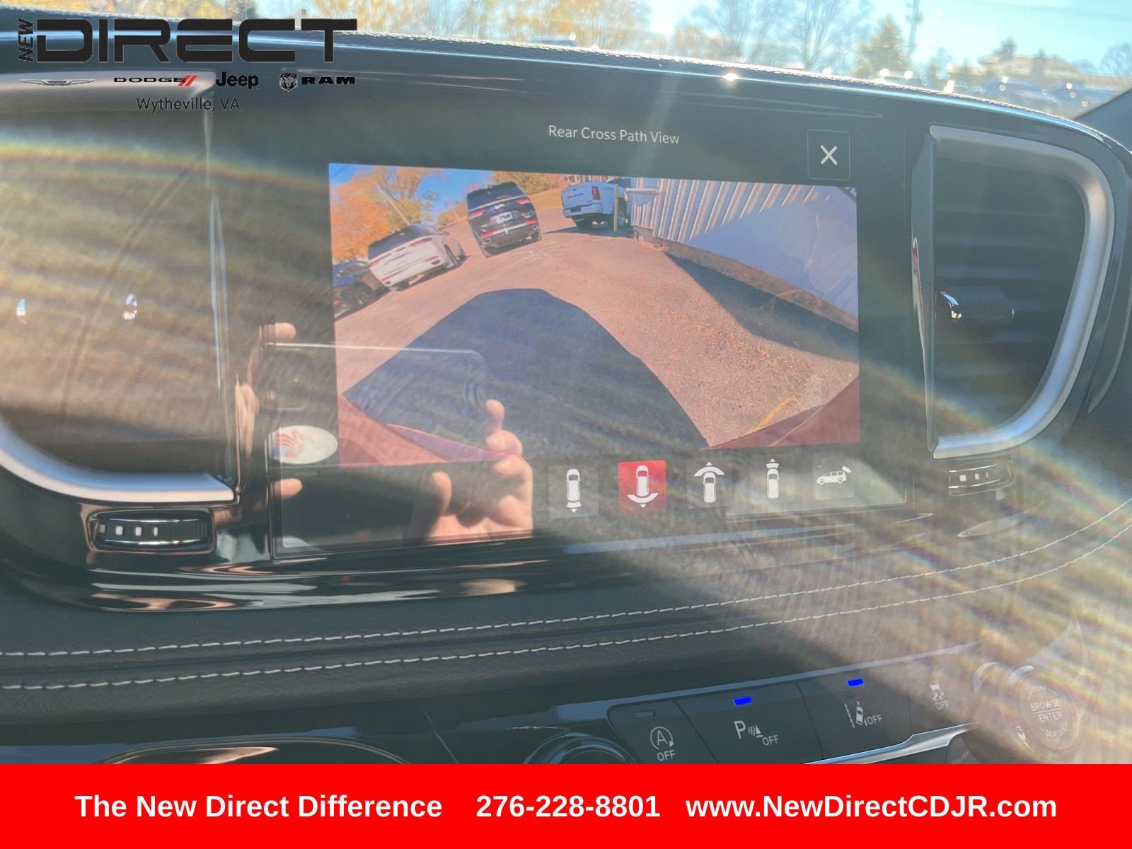 New 2026 Chrysler Pacifica Select image 21