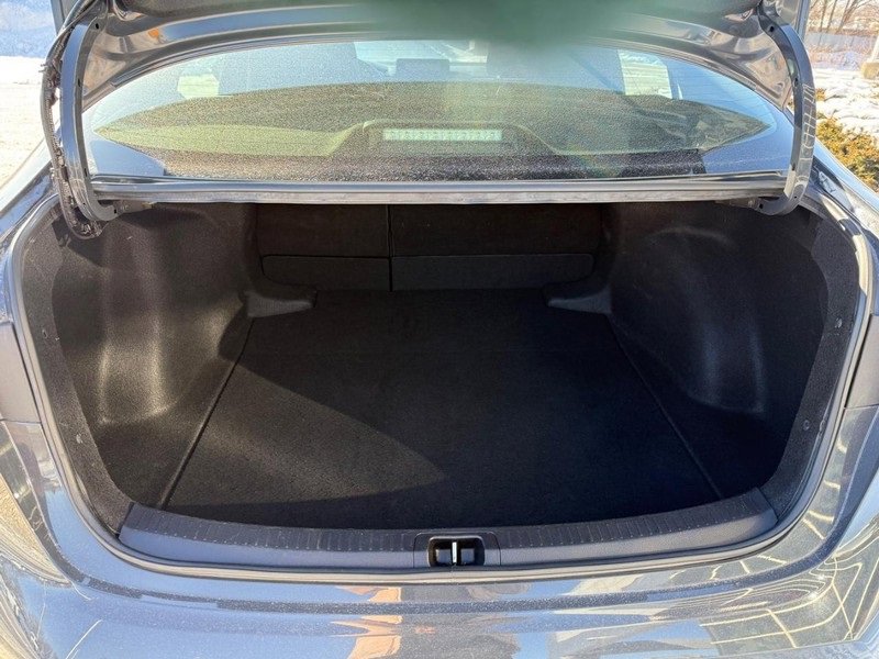 Used 2024 Toyota Corolla LE image 4