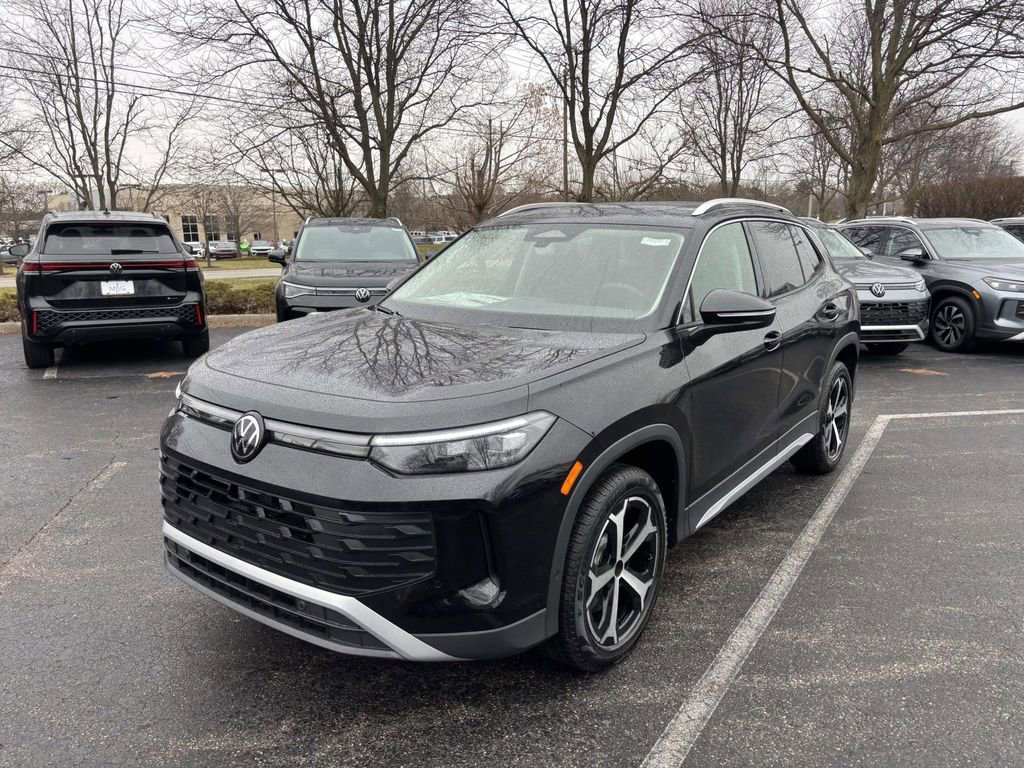 New 2026 Volkswagen Tiguan SE image 3