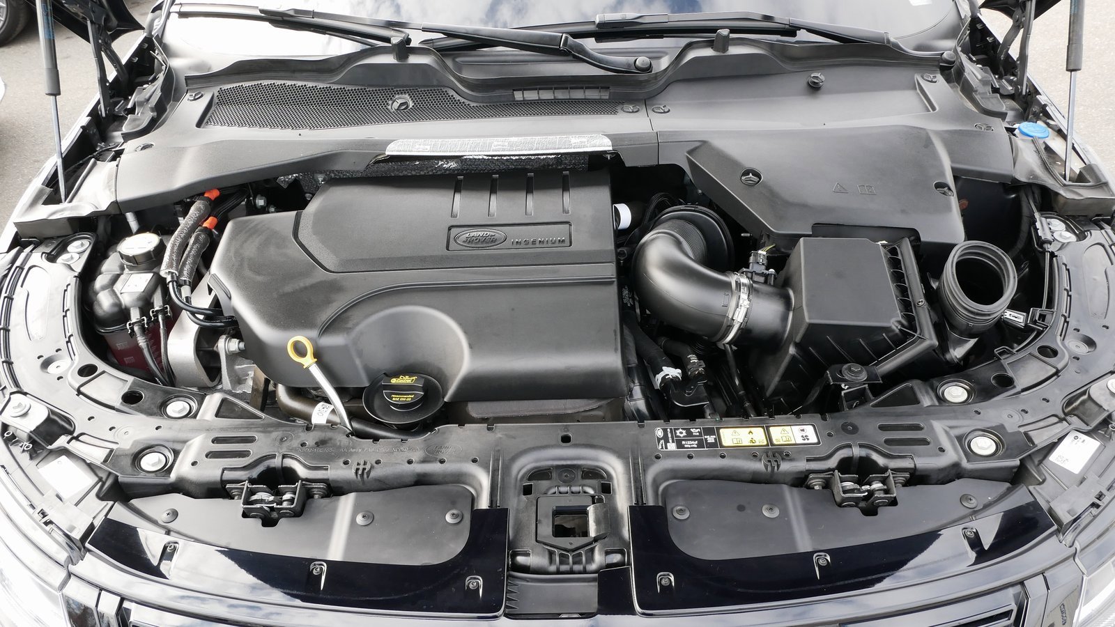 Used 2024 Land Rover Range Rover Evoque Dynamic SE image 73