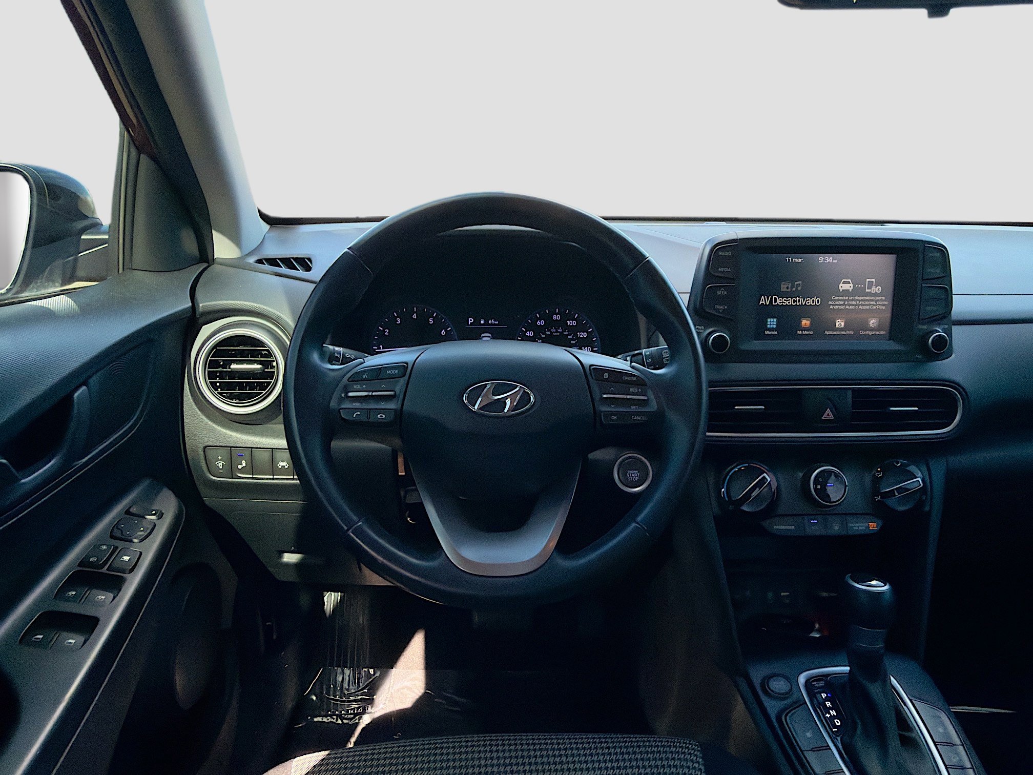 Used 2019 Hyundai Kona SEL image 16